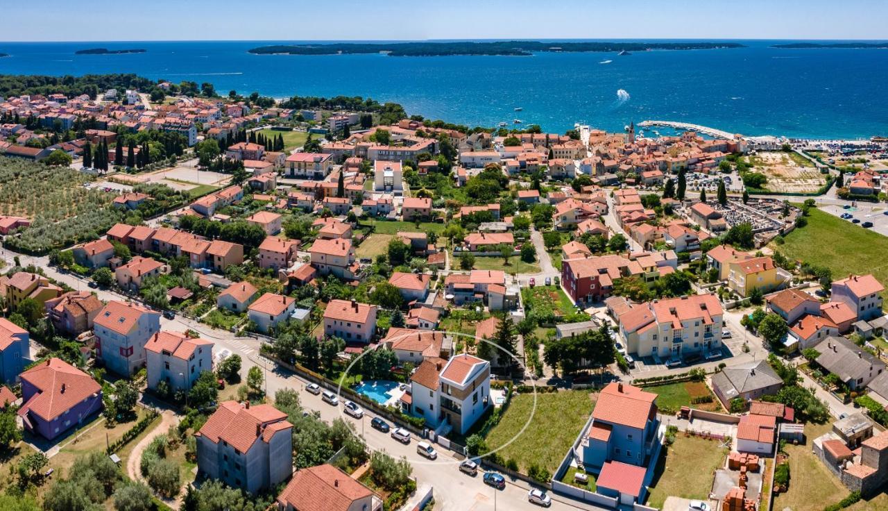 Villa Elena Deluxe Mit Whirlpool Und Beheiztem Pool Am Meer Und Wunderschoenen Blick Auf Die Brijuni Inseln Fažana Εξωτερικό φωτογραφία