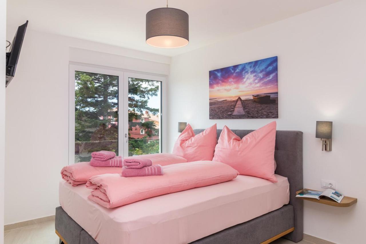 Villa Elena Deluxe Mit Whirlpool Und Beheiztem Pool Am Meer Und Wunderschoenen Blick Auf Die Brijuni Inseln Fažana Εξωτερικό φωτογραφία