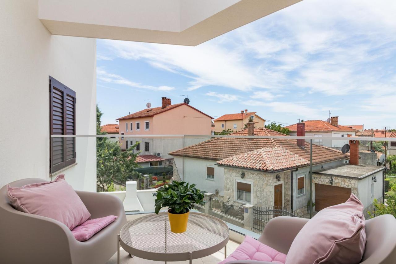 Villa Elena Deluxe Mit Whirlpool Und Beheiztem Pool Am Meer Und Wunderschoenen Blick Auf Die Brijuni Inseln Fažana Εξωτερικό φωτογραφία